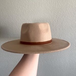 Forever 21 brown felt hat!
